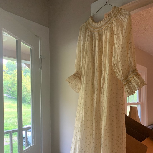 iSO Doen Lovisa Nightgown - Picture 3 of 5